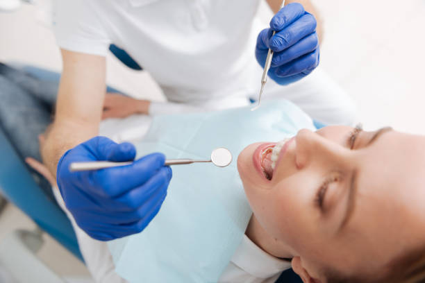Best Root Canal Treatment  in Oakland, IA